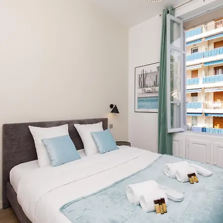 Modern & Stylish Prestige 3 Bedroom With Ac & Balcony *