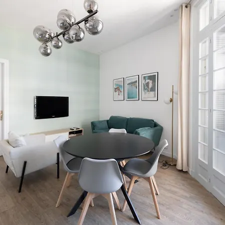 Modern & Stylish Prestige 3 Bedroom With Ac & Balcony Appartement