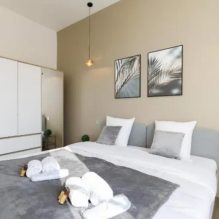 Modern & Stylish Prestige 3 Bedroom With Ac & Balcony