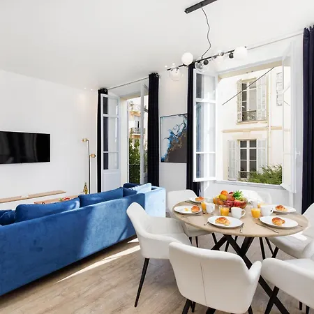Modern & Stylish Prestige 3 Bedroom Apartment With Ac & Balcony Διαμέρισμα Κάννες