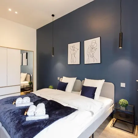 Διαμέρισμα Modern & Stylish Prestige 3 Bedroom Apartment With Ac & Balcony *